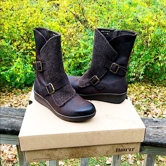 😍SOLD😍NIB Born Moto Boots - Picture 3 of 5